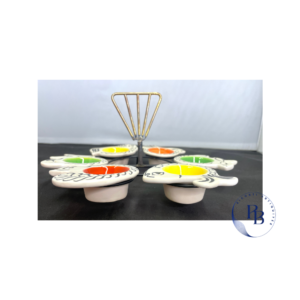 porte oeufs coquetiers anciens faïence céramique animaux vallauris drôle funny art de la table, paris, puces, saint Ouen, débarras, Pamela Riconti