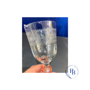 verre ancien moulé soufflé décor à la grecque, cristal ancien, paris, puces de saint ouen, art de la table, pamela riconti bernard, brocante en ligne, succession, débarras, antiquaire
